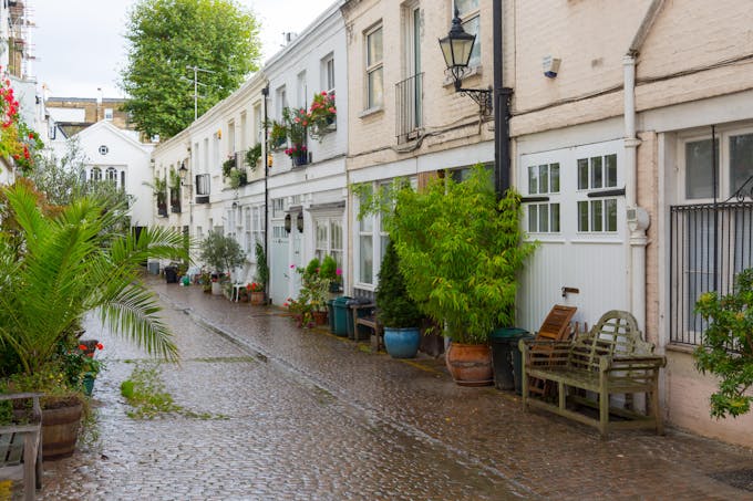 Stanhope Mews