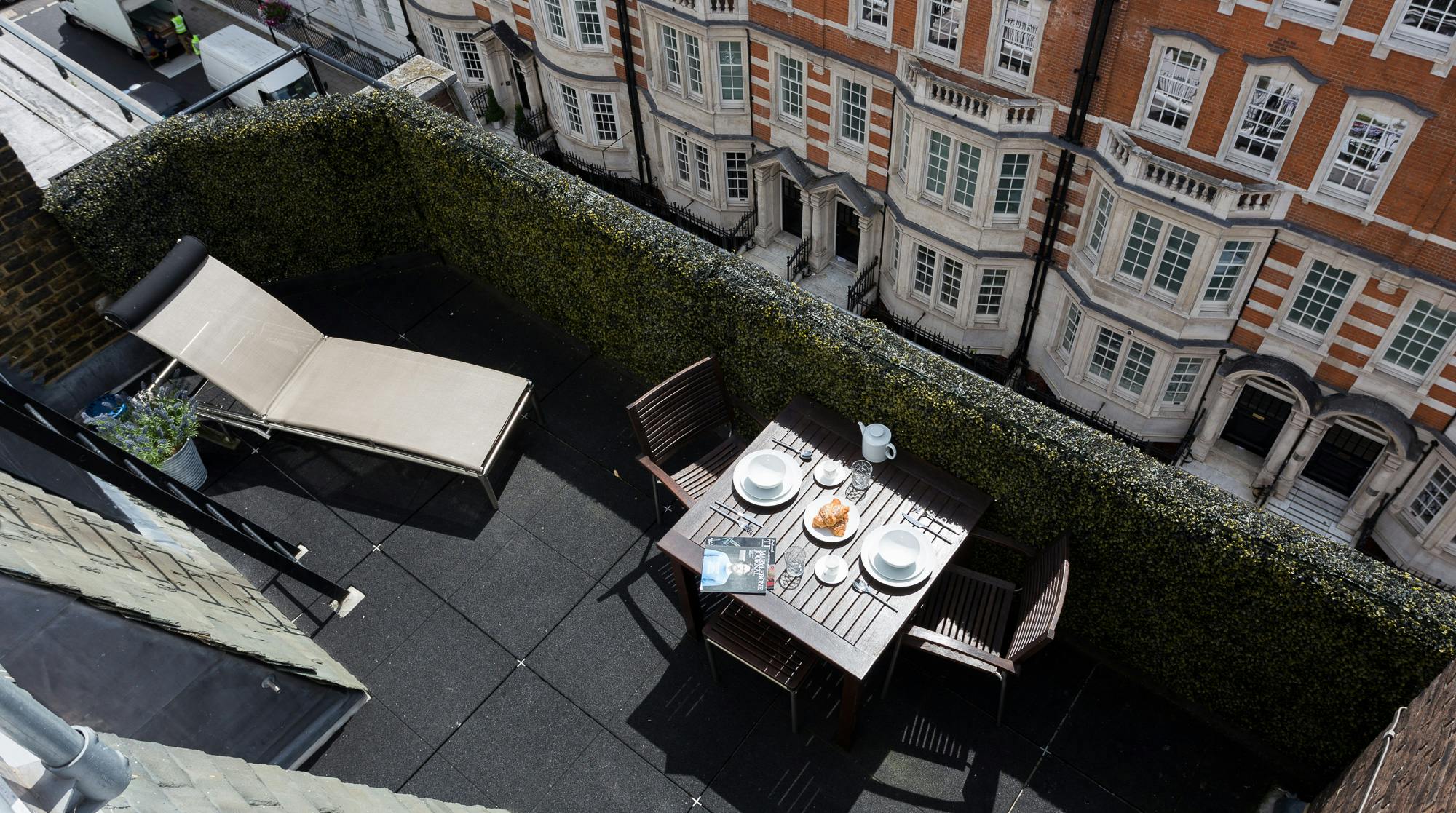 Bentinck Penthouse Studio
