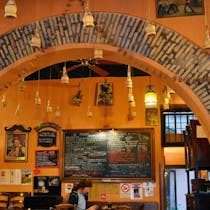 Sip wine and gossip at Ai 3 Scalini