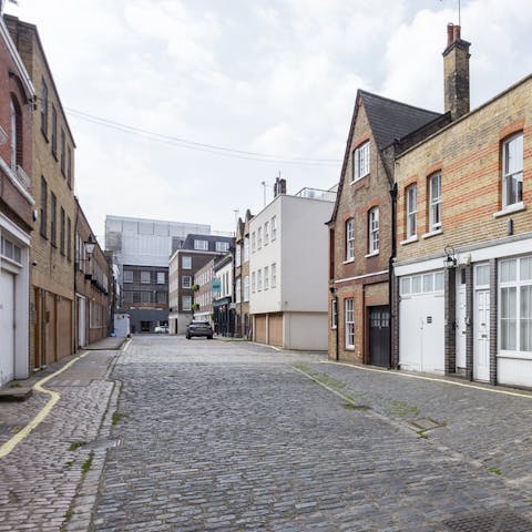 Quaint mews street location