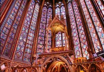 Admire the Sainte Chapelle 