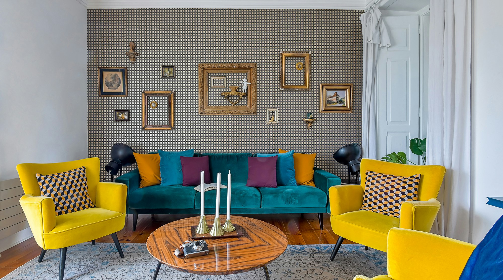 Maison Extravaganza