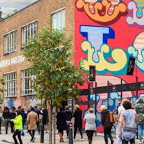 hop on the bus TO SHOREDITCH & HOXTON