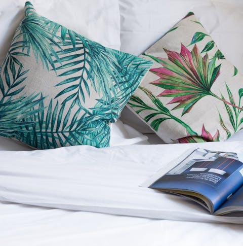 Colourful textures and accessories