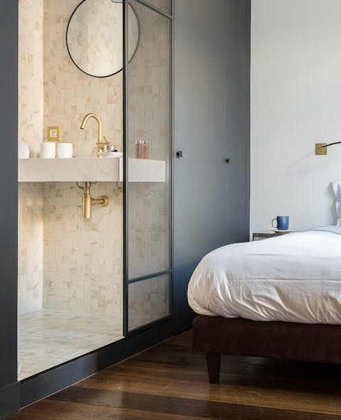 Two ensuite bathrooms