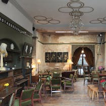 Relax with a craft beer at The Clapton Hart