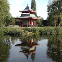 Go for a stroll in Victoria Park