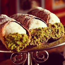 Cannoli at I Dolci di Nonna Vincenza