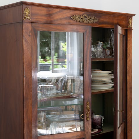 The gorgeous antiques