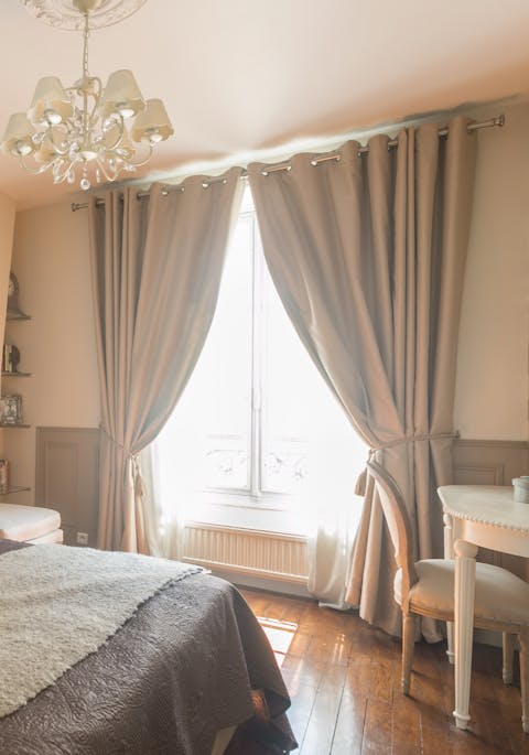 South-facing bedrooms windows