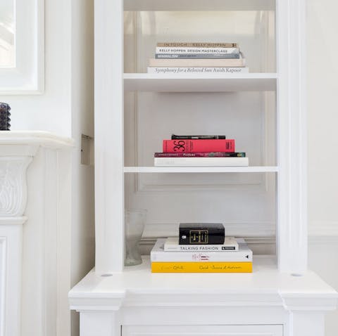 Great Reading On The Bookshelves